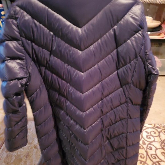 down jacket - Picture 3 of 3